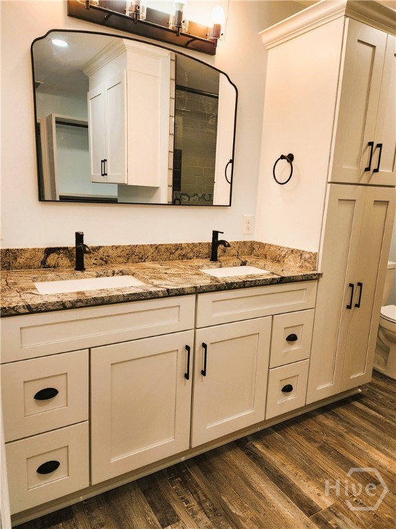 8708 Clark Avenue Savannah, GA 31406 - Photo 8 of 16 Master bath