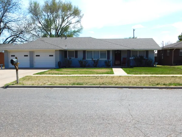 $178,900 | 327 West Ave J, Muleshoe, TX 79347