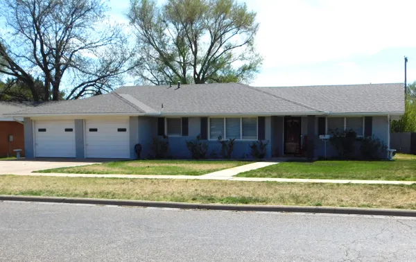 $178,900 | 327 West Ave J, Muleshoe, TX 79347