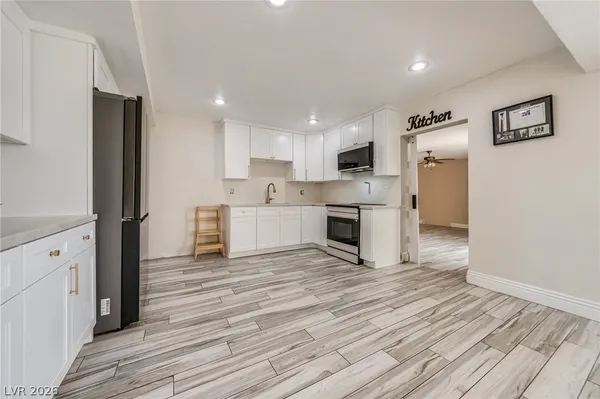 $629,999 | 3975 Judson Avenue, Las Vegas, NV 89115