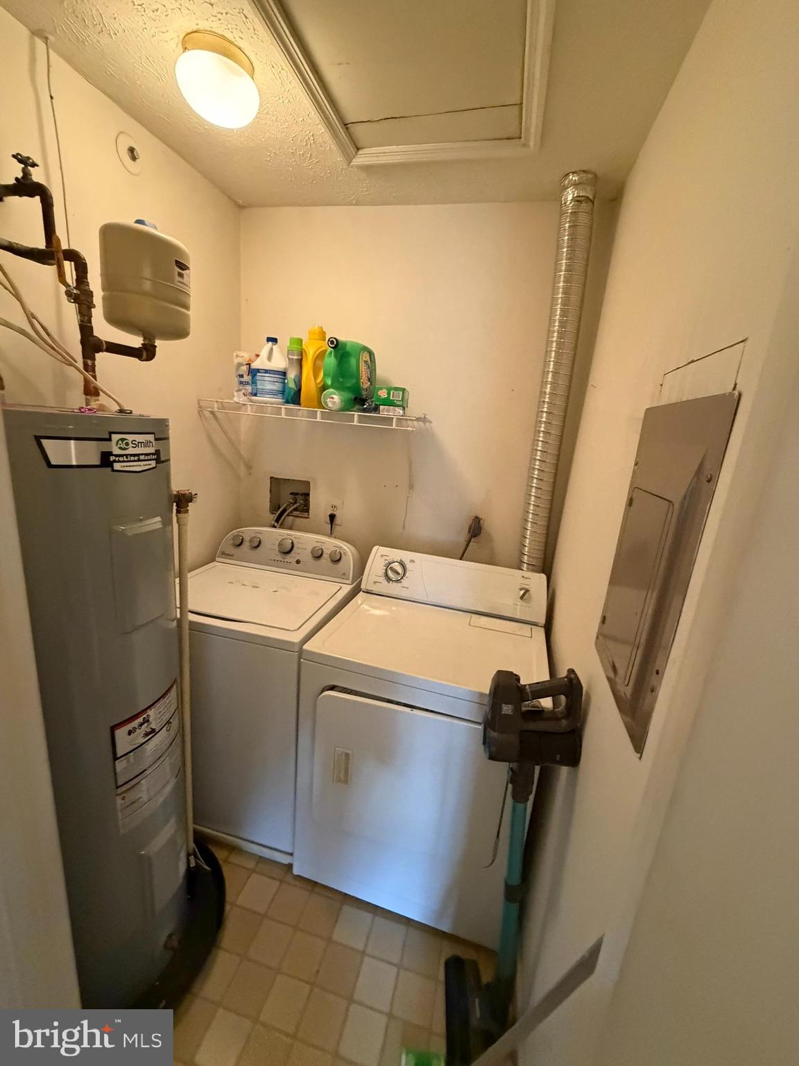 1305 Clover Valley Way, Unit 1305 Edgewood, MD 21040 - Photo 24 of 44 a utility room with dryer and washer