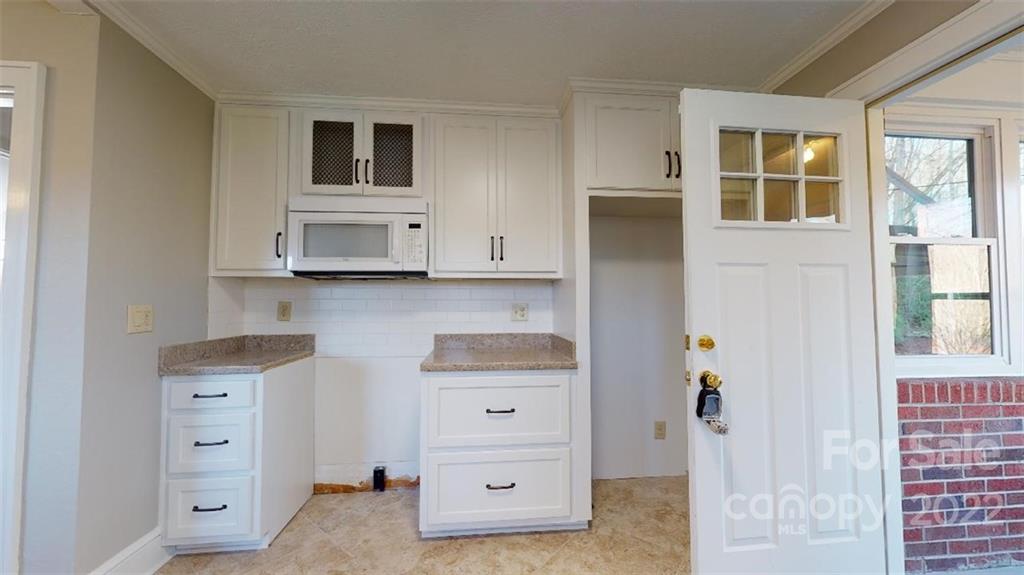 3462 Old Linville Road Marion, NC 28752 - Photo 17 of 39 Gallery Image 17