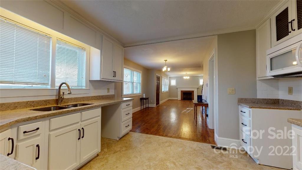 3462 Old Linville Road Marion, NC 28752 - Photo 20 of 39 Gallery Image 20