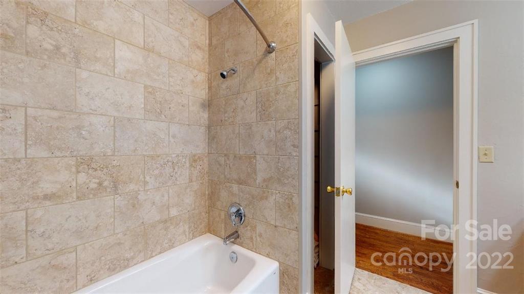3462 Old Linville Road Marion, NC 28752 - Photo 25 of 39 Gallery Image 25