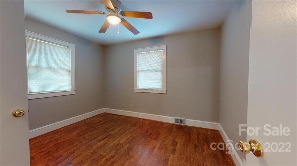 3462 Old Linville Road Marion, NC 28752 - Photo 27 of 39 Gallery Image 27