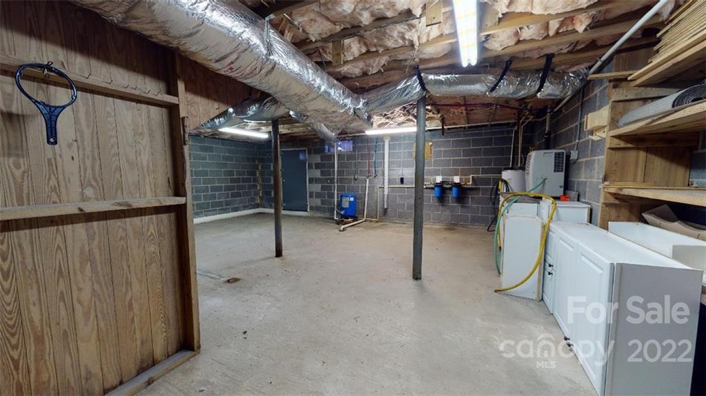 3462 Old Linville Road Marion, NC 28752 - Photo 37 of 39 Gallery Image 37