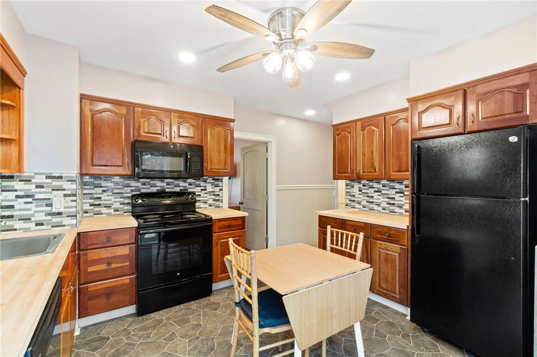 182 North Road South Kingstown, RI 02879 - Photo 16 of 38 Gallery Image 16