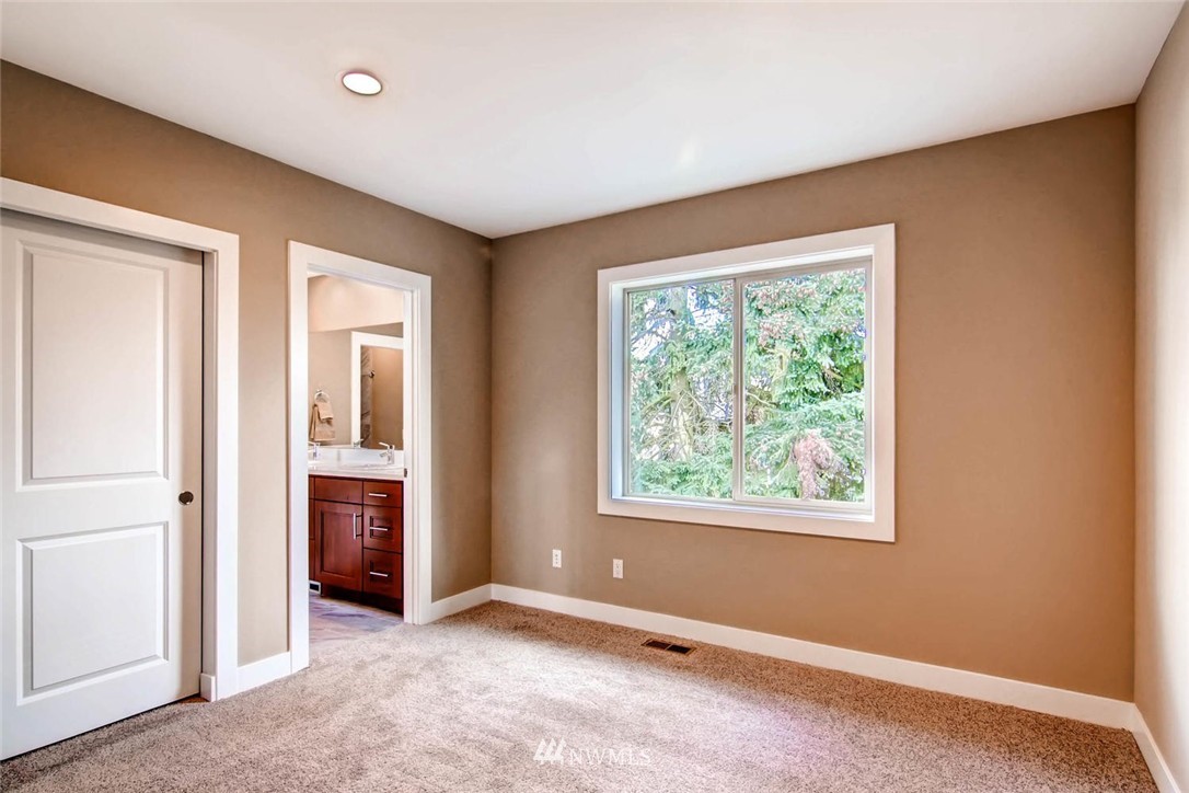 2602 Northeast 22nd Street Renton, WA 98056 - Photo 14 of 25
