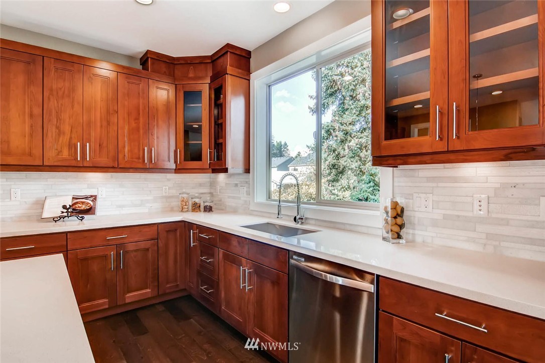 2602 Northeast 22nd Street Renton, WA 98056 - Photo 8 of 25
