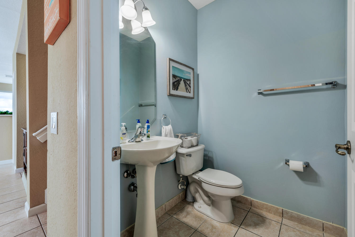 3222 Laurel Ridge Circle Riviera Beach, FL 33404 - Photo 13 of 30 1/2 BATH