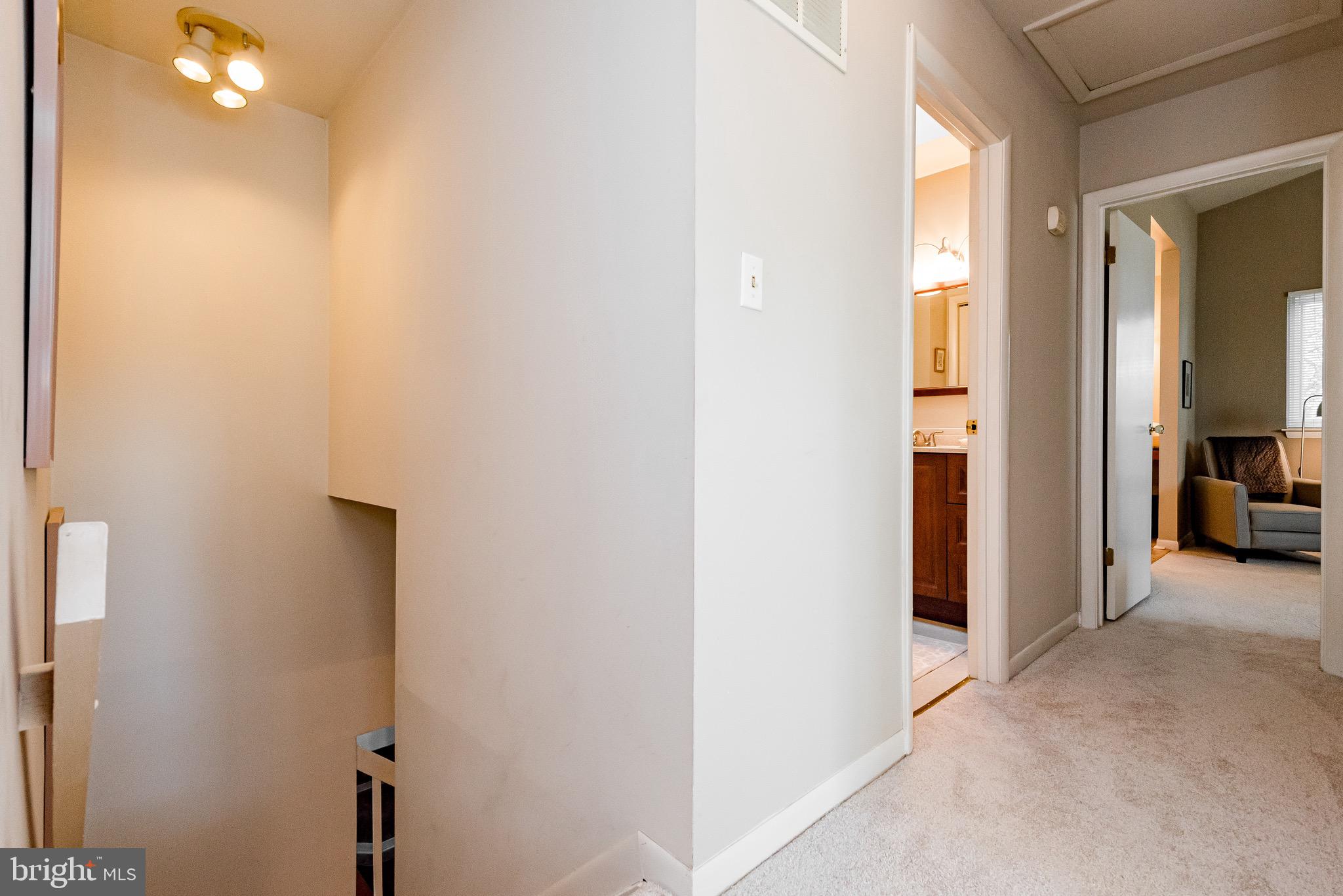 812 Creek View Road Severna Park, MD 21146 - Photo 36 of 68 Upper Level Hall
