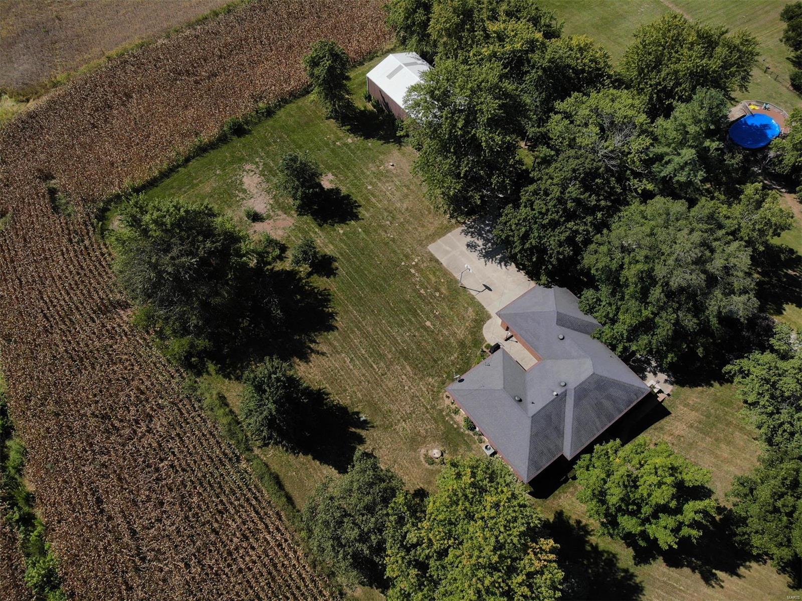 12430 Buckeye Road Highland, IL 62249 - Photo 28 of 64