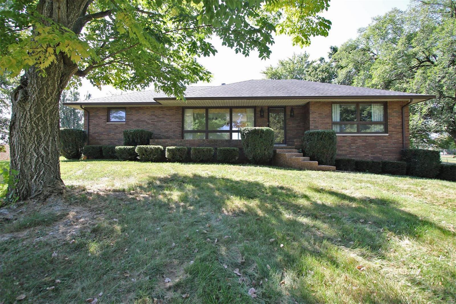 12430 Buckeye Road Highland, IL 62249 - Photo 32 of 64