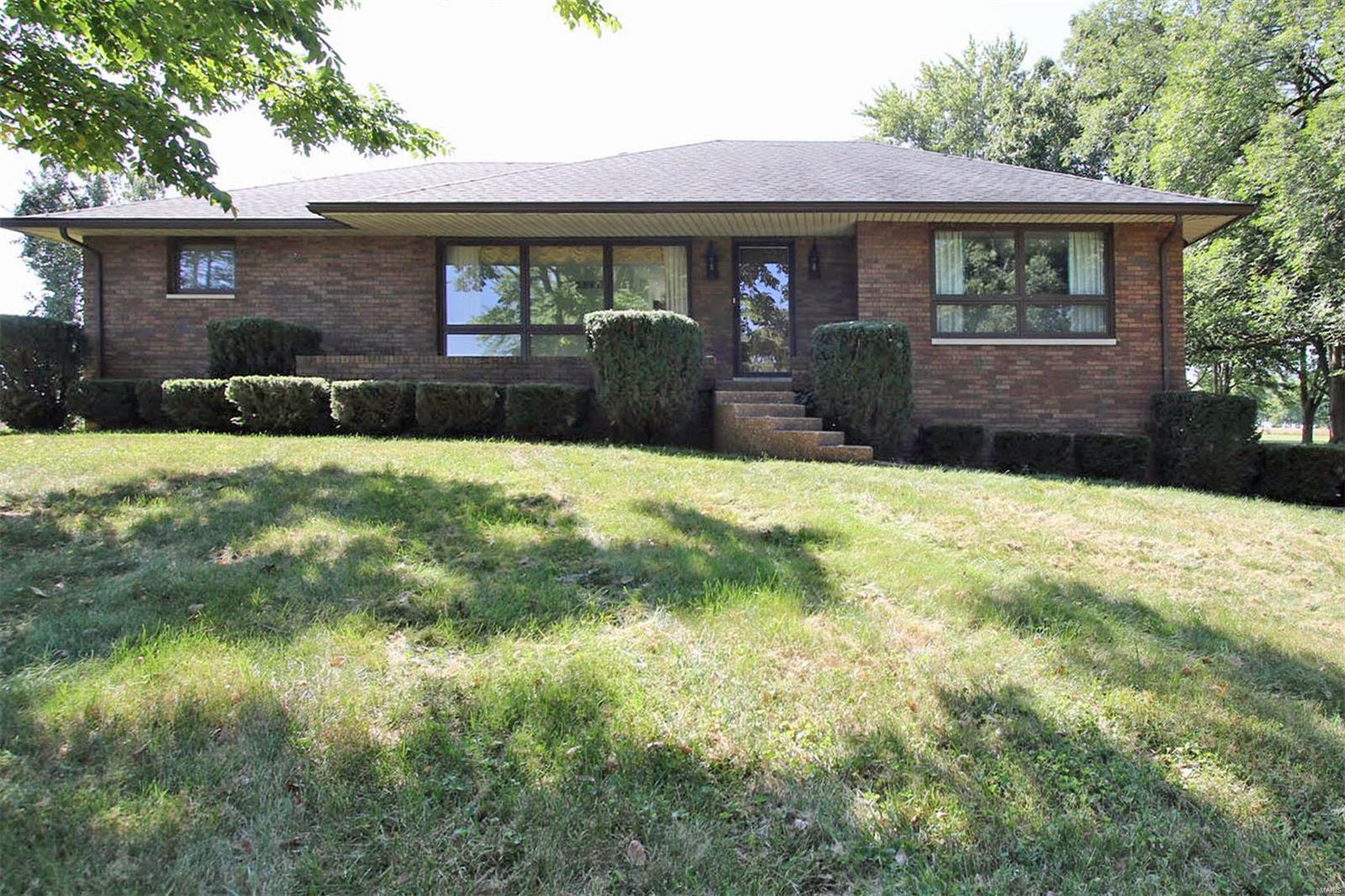 12430 Buckeye Road Highland, IL 62249 - Photo 34 of 64