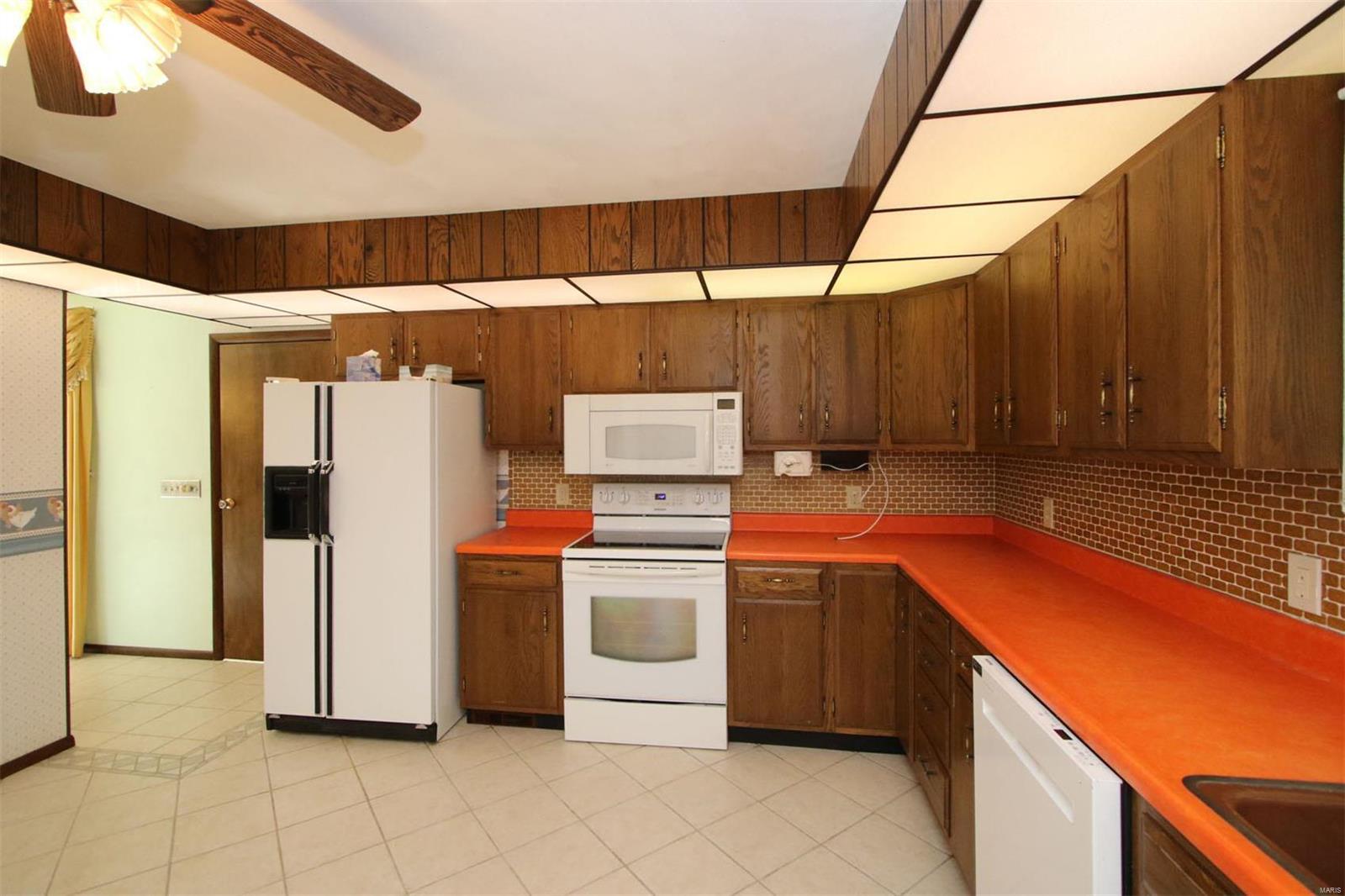 12430 Buckeye Road Highland, IL 62249 - Photo 43 of 64