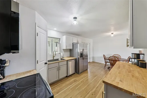 $230,000 | 1283 Red Ball Trail, Greenville, IL 62246