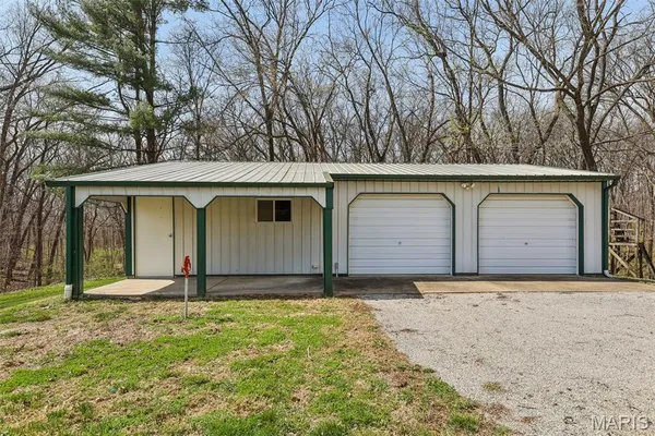 $230,000 | 1283 Red Ball Trail, Greenville, IL 62246