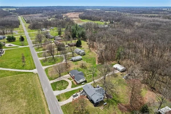 $230,000 | 1283 Red Ball Trail, Greenville, IL 62246