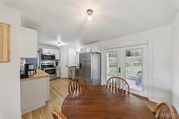 $230,000 | 1283 Red Ball Trail, Greenville, IL 62246