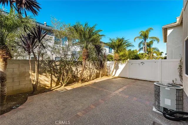 $5,000 | 18621 Park Meadow Lane, Huntington Beach, CA 92648