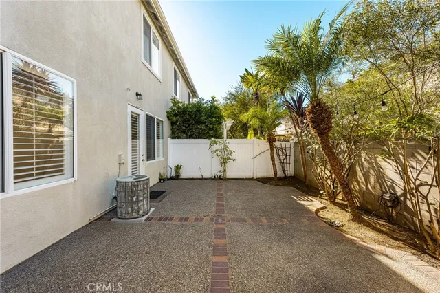 $5,000 | 18621 Park Meadow Lane, Huntington Beach, CA 92648