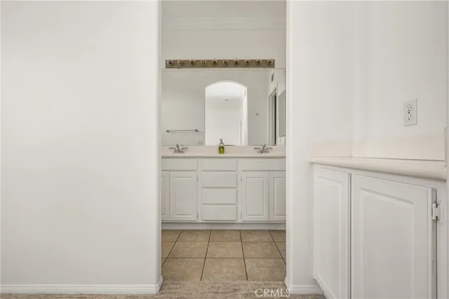 $5,000 | 18621 Park Meadow Lane, Huntington Beach, CA 92648