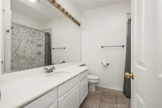 $5,000 | 18621 Park Meadow Lane, Huntington Beach, CA 92648