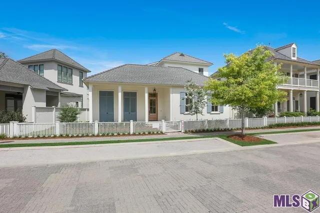 $759,000 | 3183 Pointe-Marie Drive, Baton Rouge, LA 70820