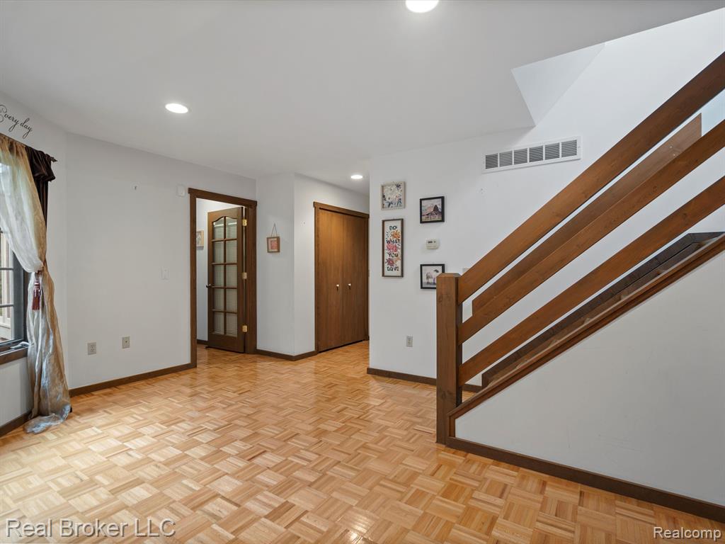 3333 Jonathan Road Metamora, MI 48455 - Photo 7 of 21