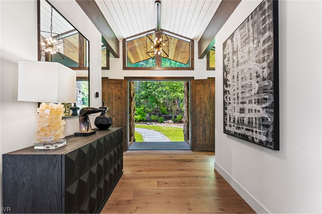 859 Tyner Way Incline Village, NV 89451 - Photo 4 of 33 a hallway with a large window and a rug