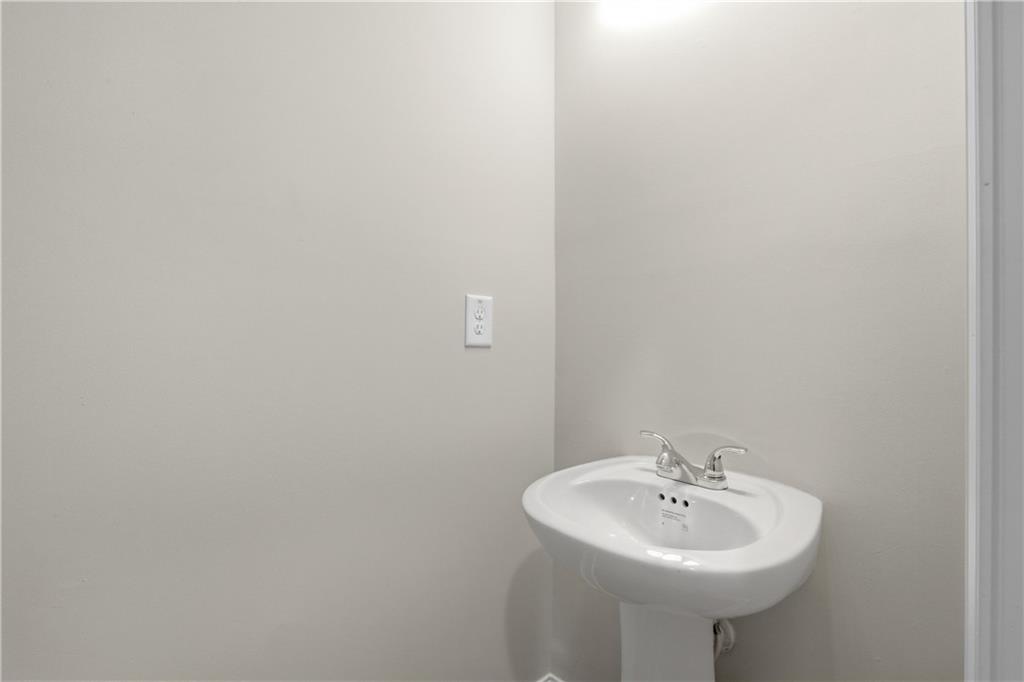 28 Village Trace Rydal, GA 30171 - Photo 18 of 49