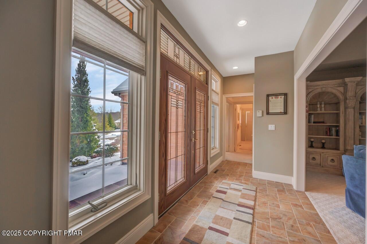 235 Wolf Hollow Road Lake Harmony, PA 18624 - Photo 11 of 96 235 Wolf Hollow Rd 09 Large