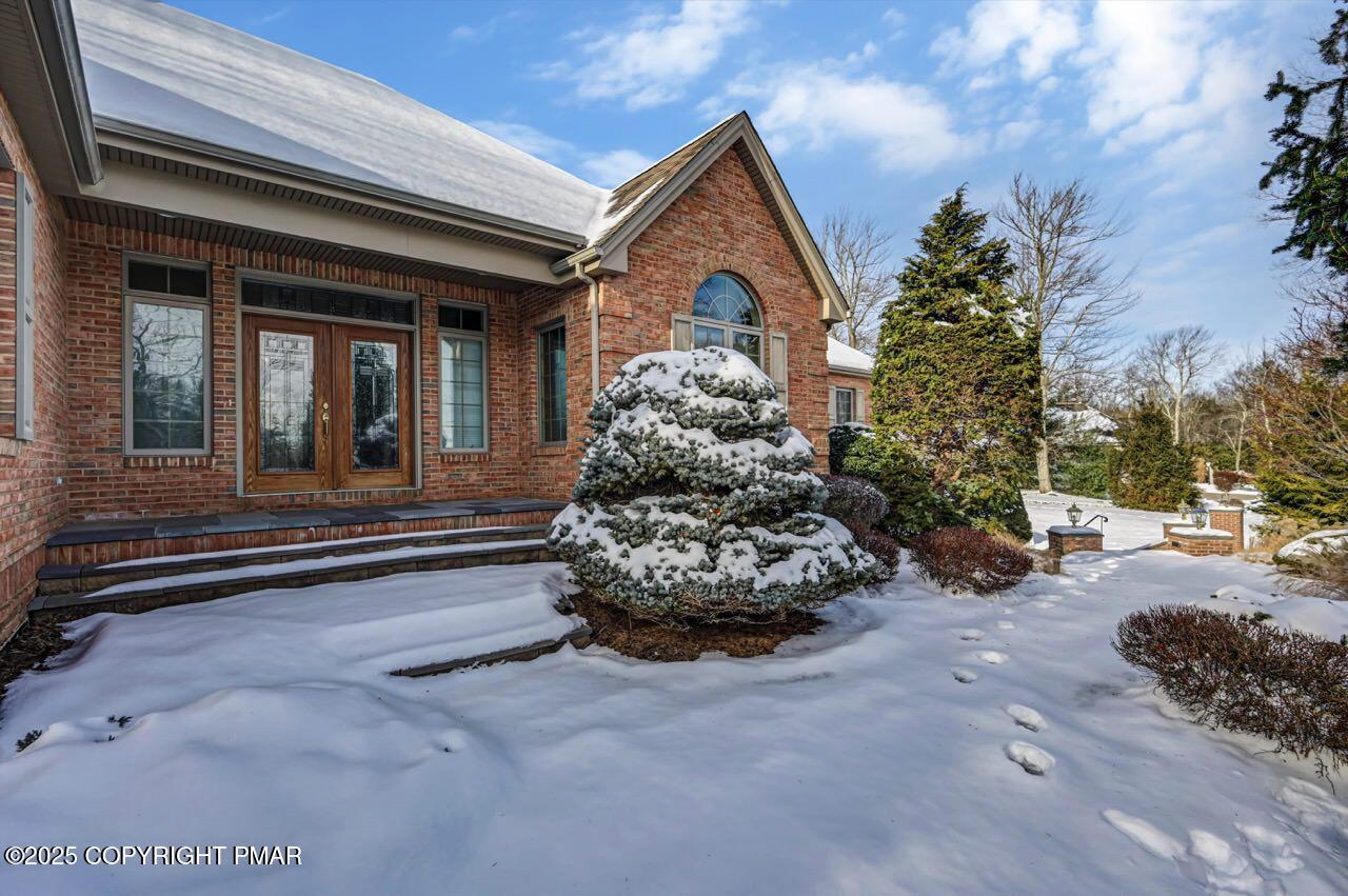 235 Wolf Hollow Road Lake Harmony, PA 18624 - Photo 8 of 96 235 Wolf Hollow Rd 06 Large