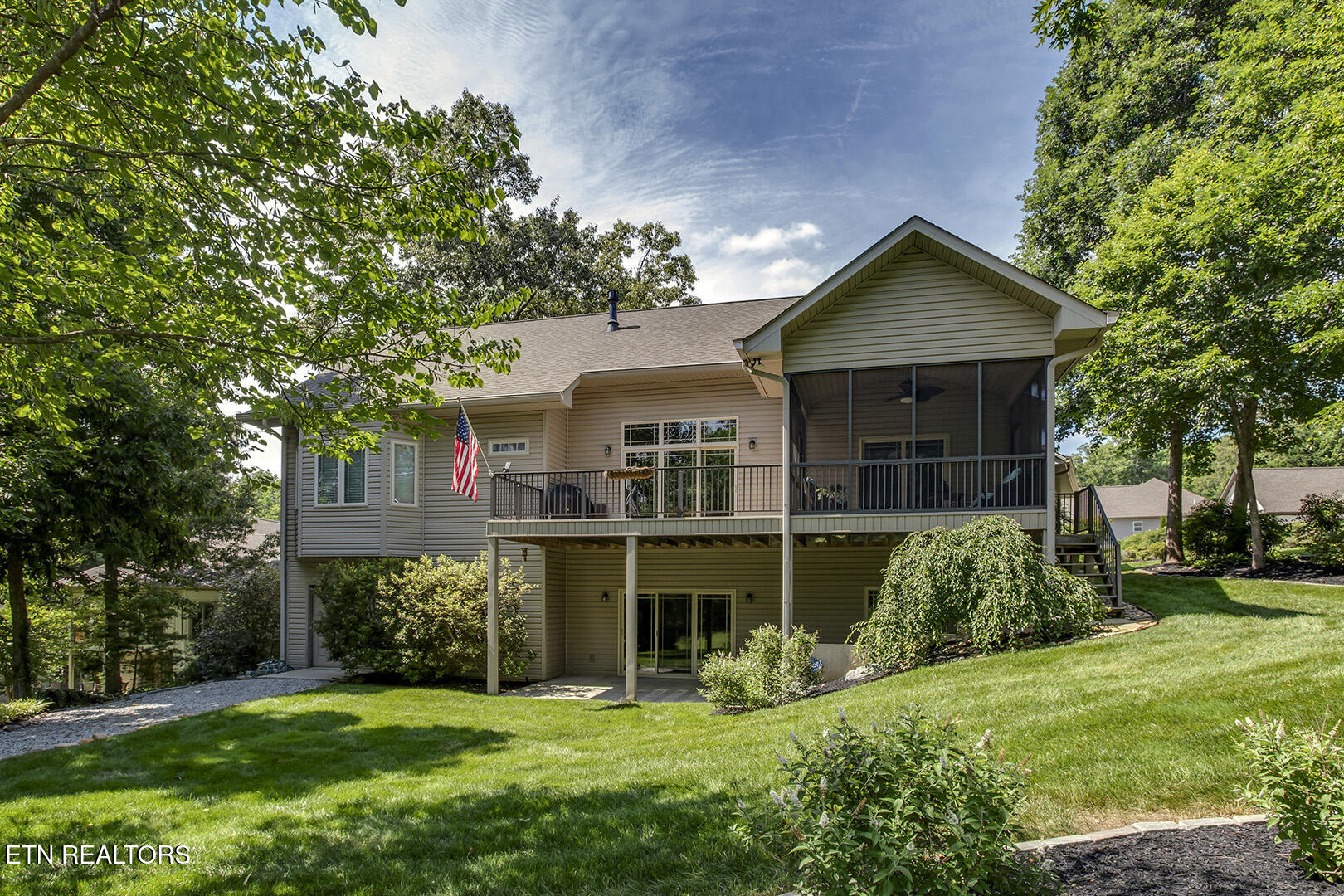 118 Daleyuhski Way Loudon, TN 37774 - Photo 49 of 60 49_118 Daleyuhski Trace_Back