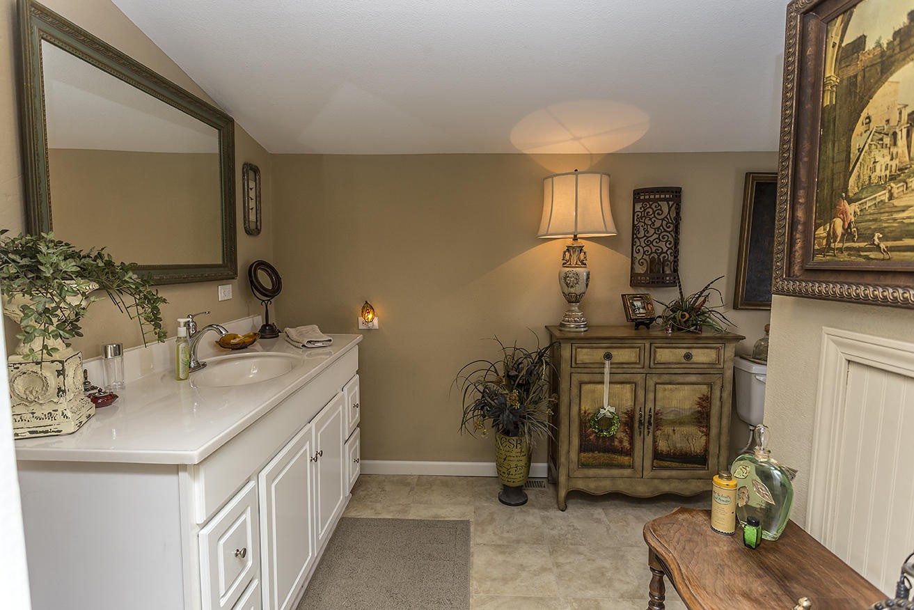 1085 Old Athens Road Madisonville, TN 37354 - Photo 9 of 26 Gallery Image 9