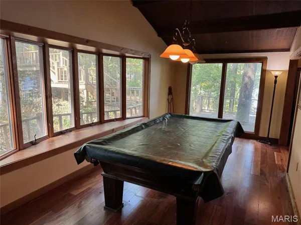 $385,000 | 2862 Lakewood Drive, Vandalia, IL 62471