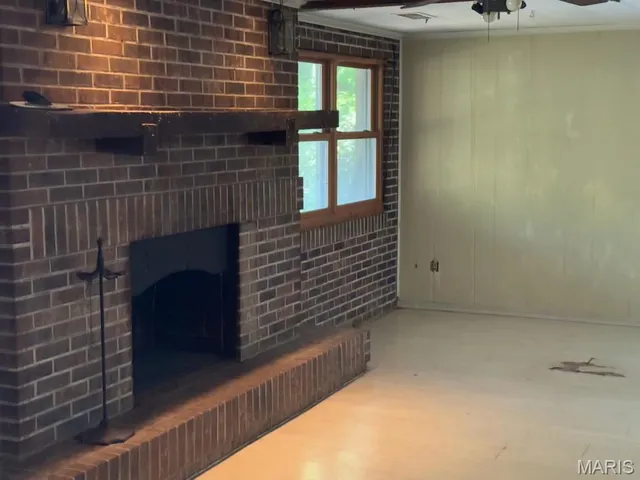 $425,000 | 2862 Lakewood Drive, Vandalia, IL 62471