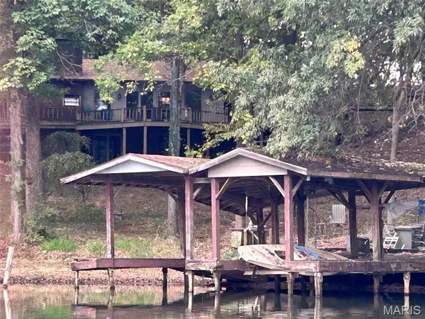 $385,000 | 2862 Lakewood Drive, Vandalia, IL 62471