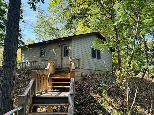 $385,000 | 2862 Lakewood Drive, Vandalia, IL 62471