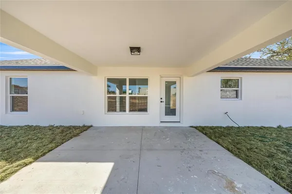 a view of an empty room with window