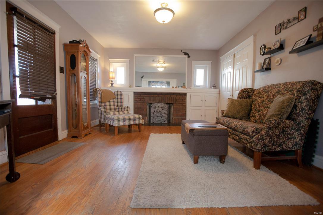 22 Sunset Court St. Louis, MO 63121 - Photo 15 of 23