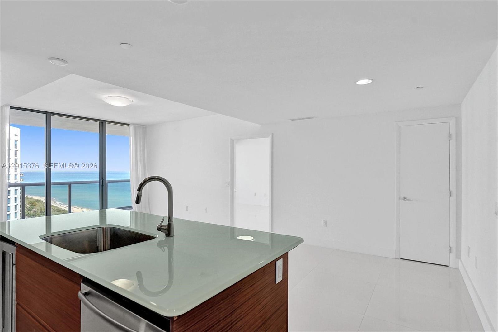 5875 Collins Avenue, Unit 1803 Miami Beach, FL 33140 - Photo 19 of 41