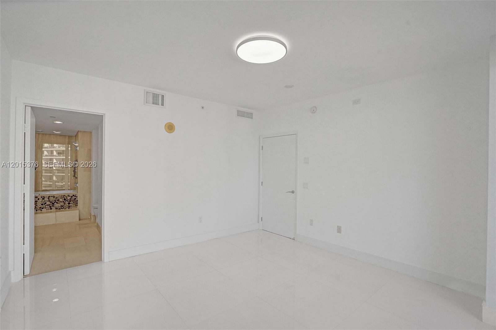 5875 Collins Avenue, Unit 1803 Miami Beach, FL 33140 - Photo 29 of 41