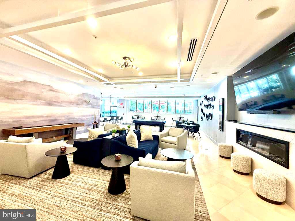 12001 Market Street, Unit 177 Reston, VA 20190 - Photo 39 of 63 Lounge Area