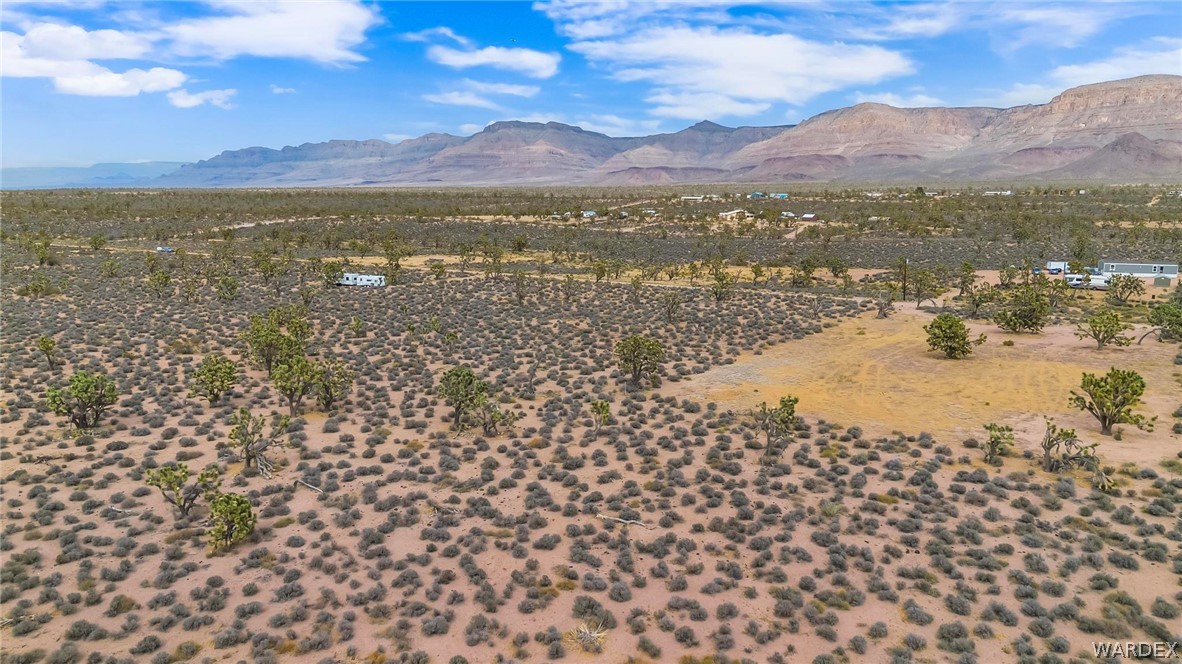 26885 Verde Meadview, AZ 86444 - Photo 21 of 31 a view of lake with mountain