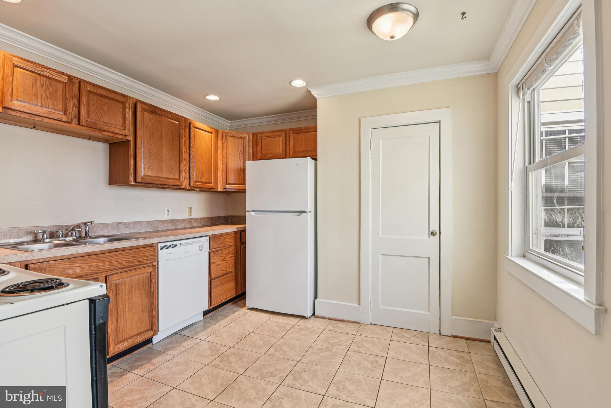 209 Locust Street, Unit A Frederick, MD 21703 - Photo 8 of 21 Kitchen