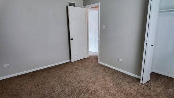 $220,000 | 22627 Mission Drive, Richton Park, IL 60471