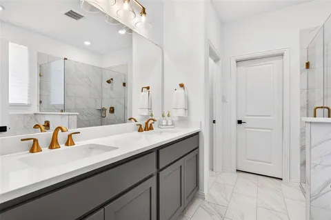 $499,000 | 1624 Whitworth Drive, Fort Worth, TX 76052