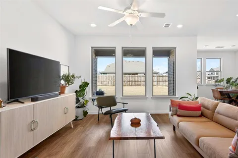 $499,000 | 1624 Whitworth Drive, Fort Worth, TX 76052