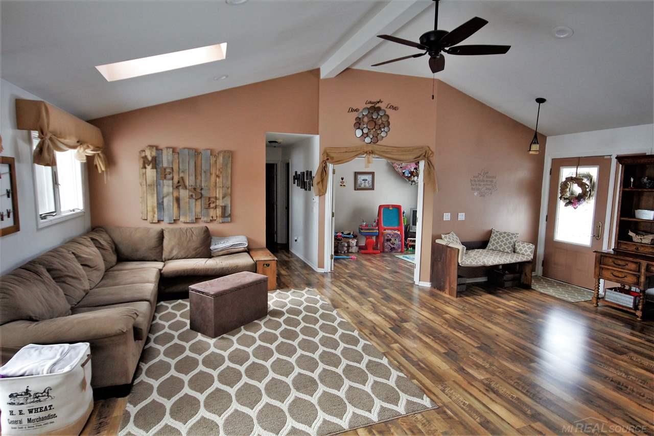 10485 Dunn Road Goodells, MI 48027 - Photo 25 of 43 31369702-24.JPG